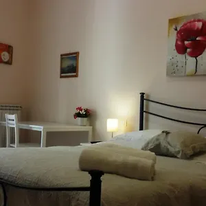 Domusrealstella Bed & Breakfast